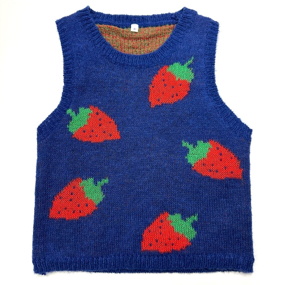 Strawberry print knit vest Womens XS Junior Small mohair blend pullover Kawaii - Picture 8 of 8
